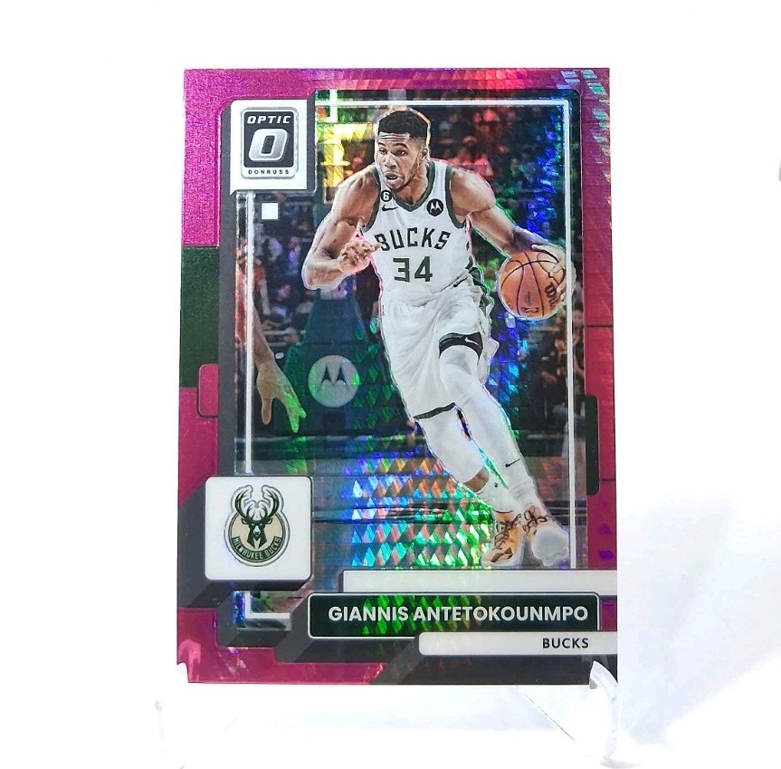 Giannis Antetokounmpo 2022-23 Panini Donruss Optic Hyper Pink Prizm #75- Bucks