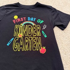 The Childrens Place T-Shirt Kids S 5/6 Black First Day of Kindergarten Graphic
