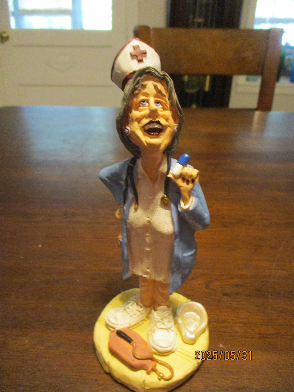 Doug Harris-Feeling No Pain No.13185 Russ Berrie & Co. 7'' Nurse figurine hp