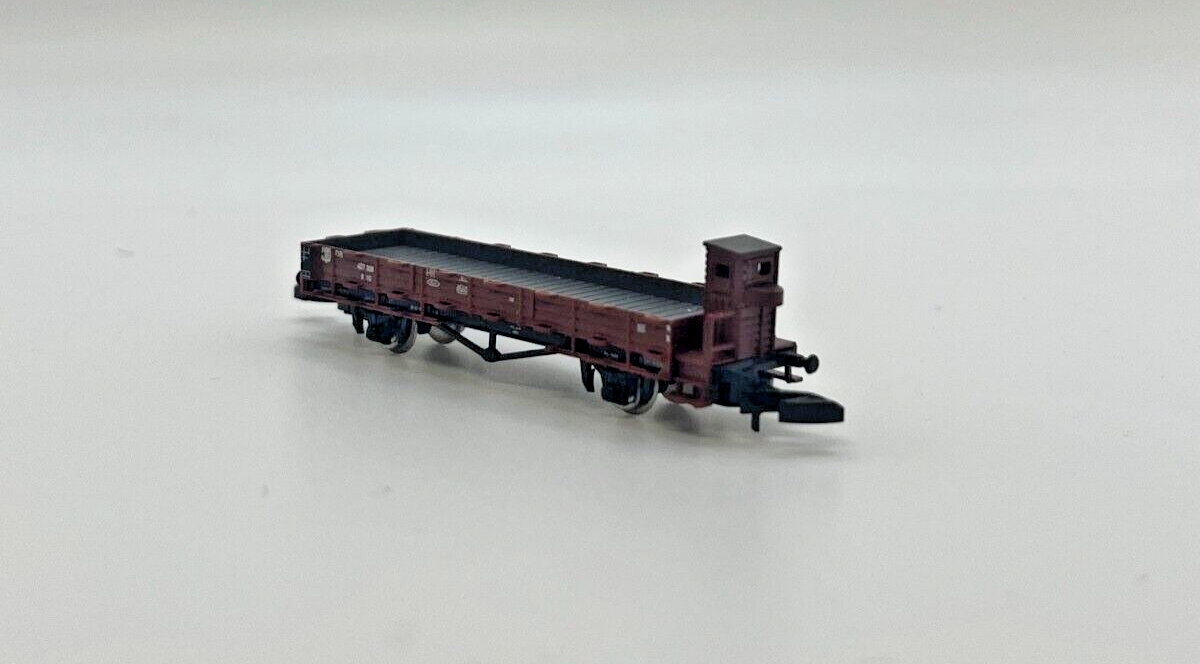 Z Scale Marklin 81860 E-Locomotive and 6 Freight Car set Z Scale Marklin 81860 E-Locomotive and 6 Freight Car set