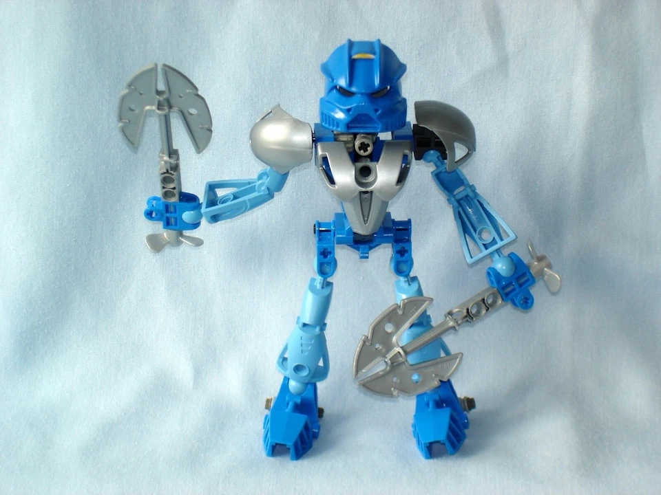 2002 Lego Bionicle ORIGINAL TOA NUVA (8566 - 8572) Complete in Canisters/Manuals - Image 3 of 4