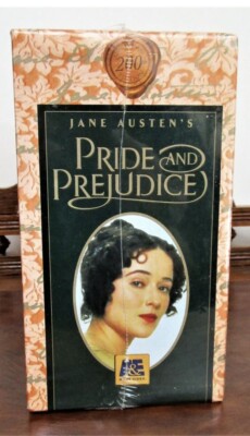 その他 Pride &amp; Prejudice [VHS] Amazon.com: Jane Austen's Pride and Prejudice (Six Piece