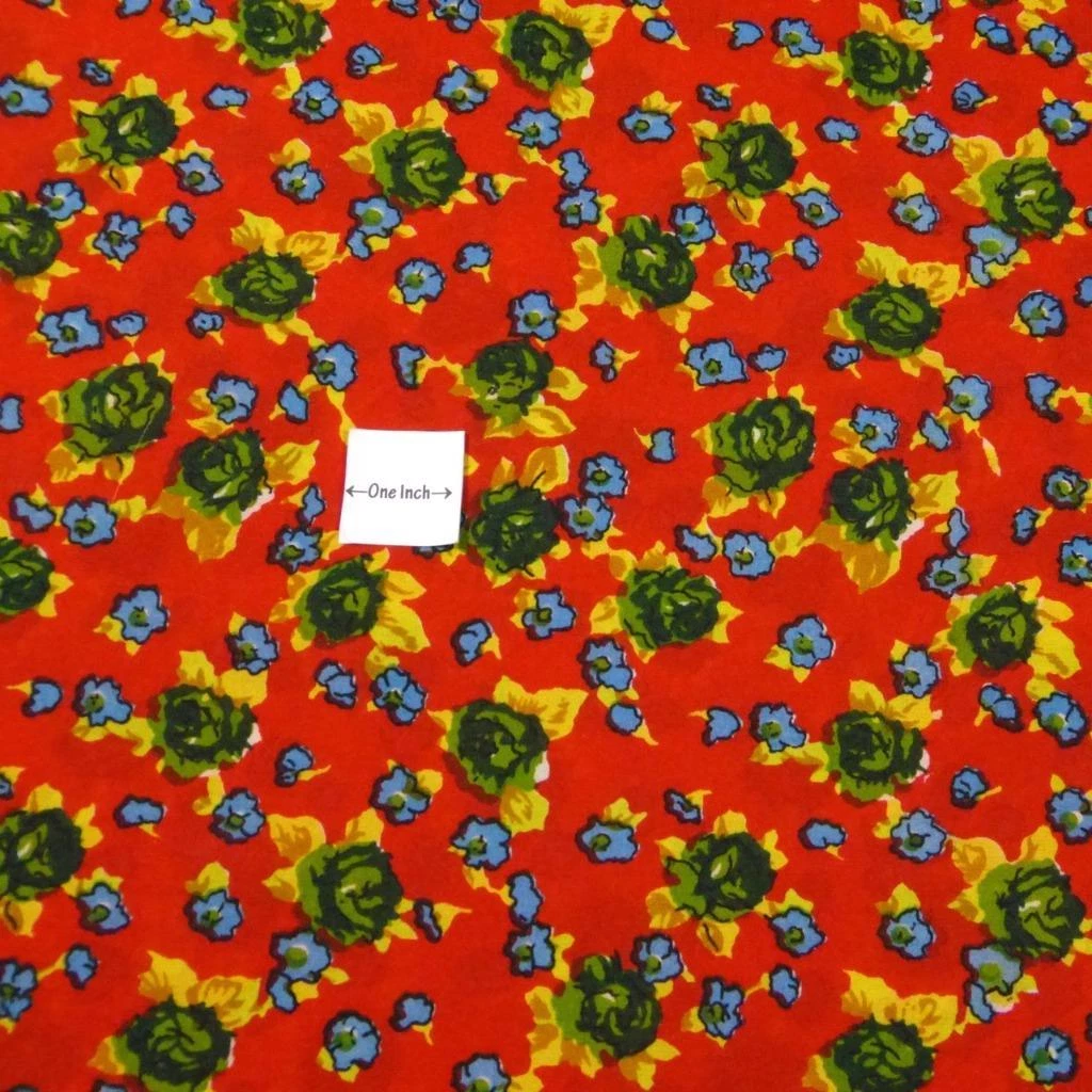 29" W Vintage Daiwabo (Japanese) Fabric, Small Roses on Red, Per 1/2 Yd image 3