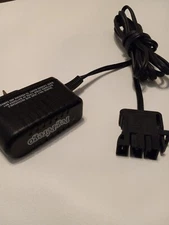 OEM Peg- Perego FW7571/15 Class 2 Battery Charger 12 volt Used/Black