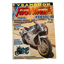 Two Wheels Australian Motorbike Magazine January 1990 FZR1000