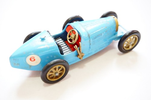 Matchbox Lesney Models of Yesteryear 1926 Type 35 Bugatti Blue - Picture 3 of 8