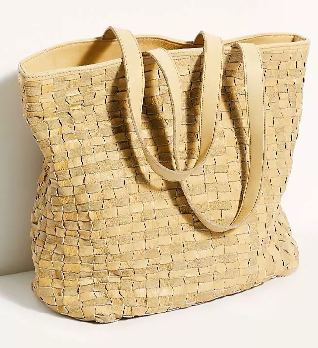 Oversized woven online beach bag