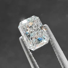 Certified Lab-Grown Diamond 8 Ct Radiant Cut VVS1 - D Color CVD Loose Diamond