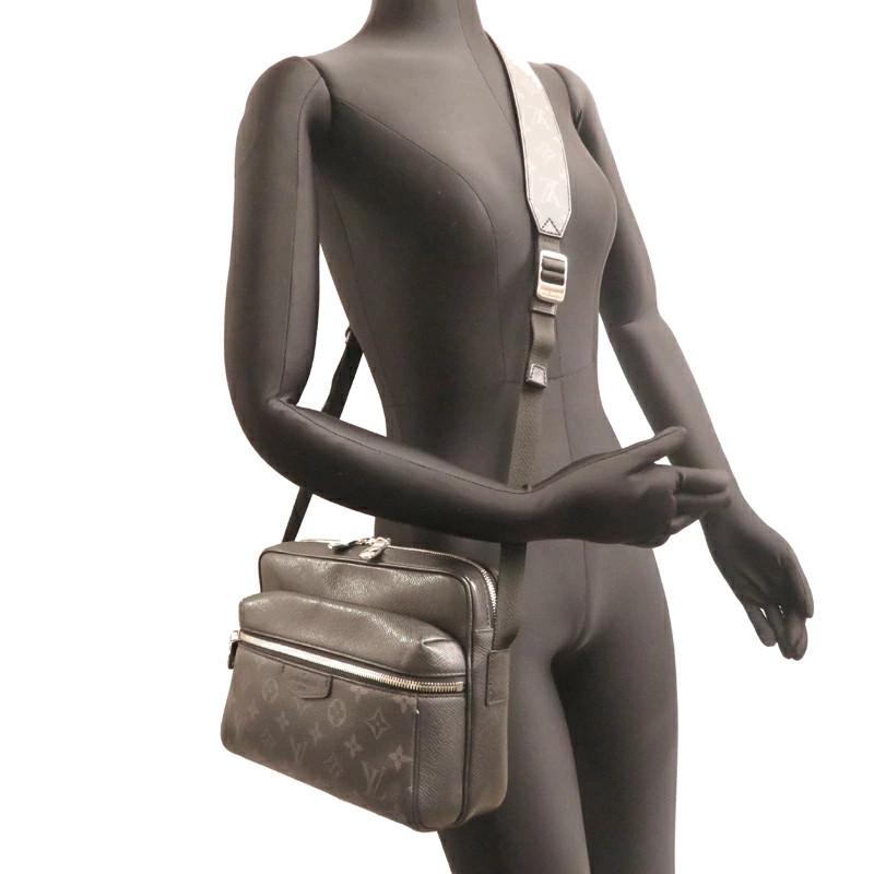 Louis Vuitton Black Eclipse Messenger Monogram Bag - image 9