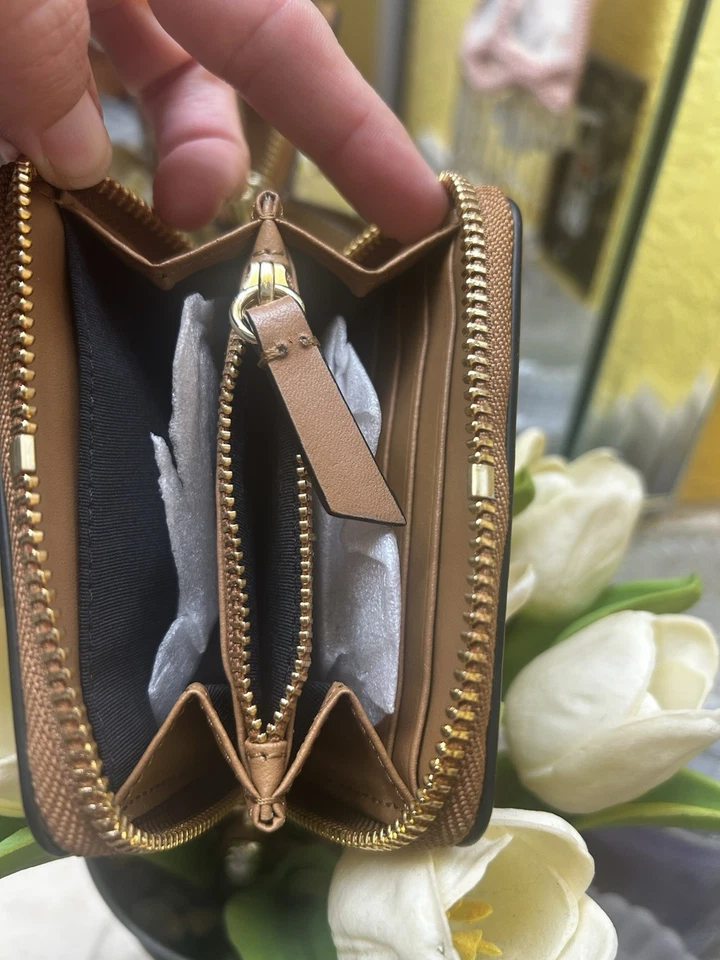 全新无标签 Zac Posen Eartha 拉链小号皮革钱包 带珍珠口音 骆驼 — 第 3/4 张图片