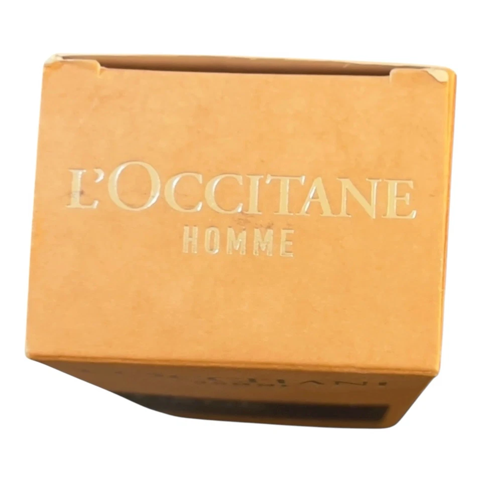 Bálsamo calmante e hidratante para después del afeitado L'OCCITANE Cade 75 ml / 2,5 oz piel de hombre Foto 4 de 4