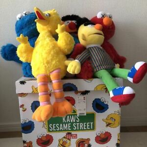 Sesame Street x KAWS UNIQLO Toy Complete Box Set of 5 Plush Doll 