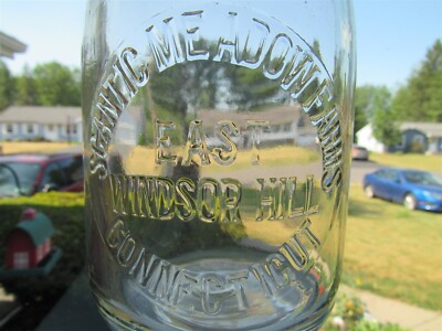 TREQ Milk Bottle Scantic Meadow Farms Dairy East Windsor Hill CT HARTFORD COUNTY