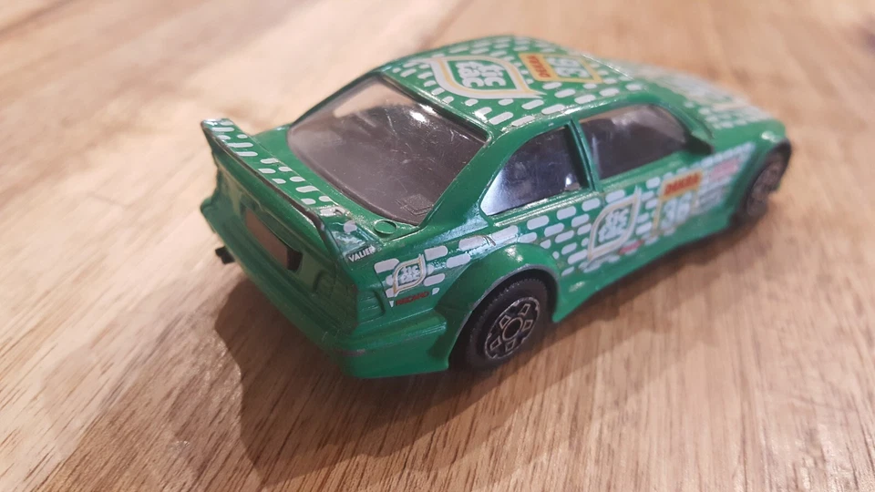 burago 1/43 BMW M3 verte - Photo 4/4