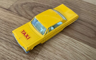 Matchbox Series No20C Chevrolet Impala Taxi, dunkles Gelb, innen weiß