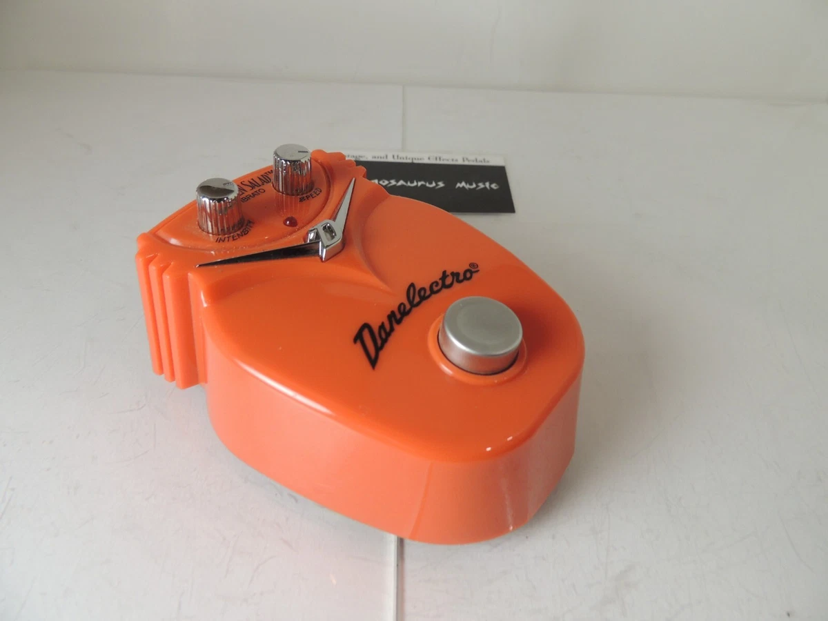 Danelectro cheap vibrato pedal