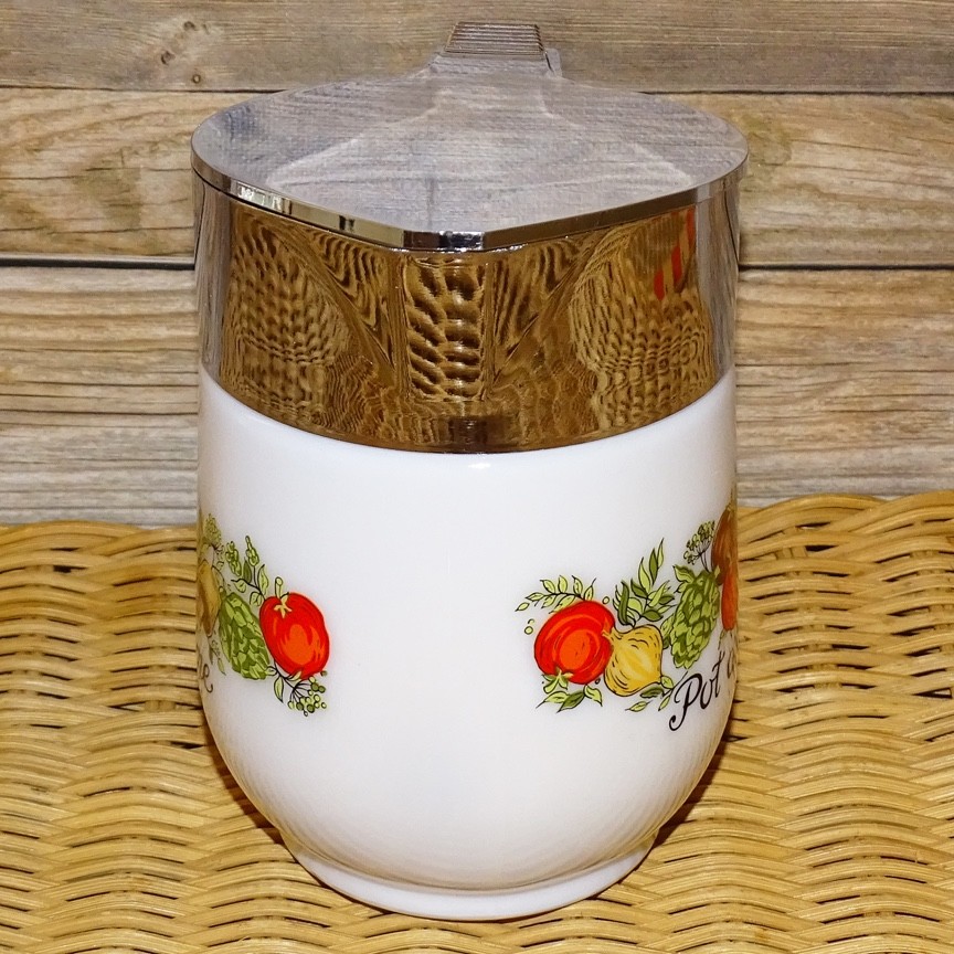 1970 Gemco Pyrex Corning Ware Corelle Spice of Life Pot a Creme Creamer Flip Top