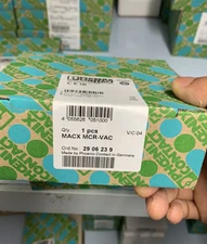 1PCS NEW Phoenix Contact 2906239 MACXMCR-VAC module Fast