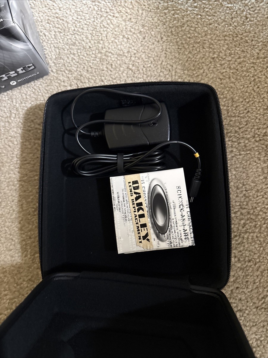 Oakley O ROKR Pro- Bluetooth Sunglasses, Black W/Grey Lens 001