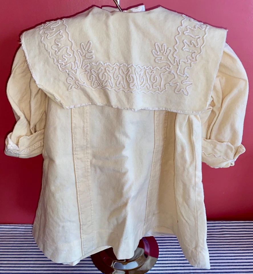 Elegante abrigo de invierno de lana para niña c. 1895, antiguo victoriano Foto 2 de 4