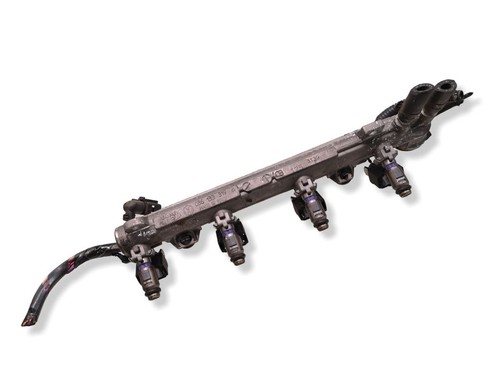 Volkswagen Golf IV 2000 Kraftstoffverteiler Einspritzleiste Verteilerrohr Benzin