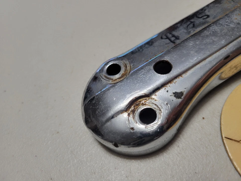 Cubierta elevadora superior Panhead FL Duo 56165-49 Harley Davidson cromada Hydra Glide 49-59 Foto 2 de 4