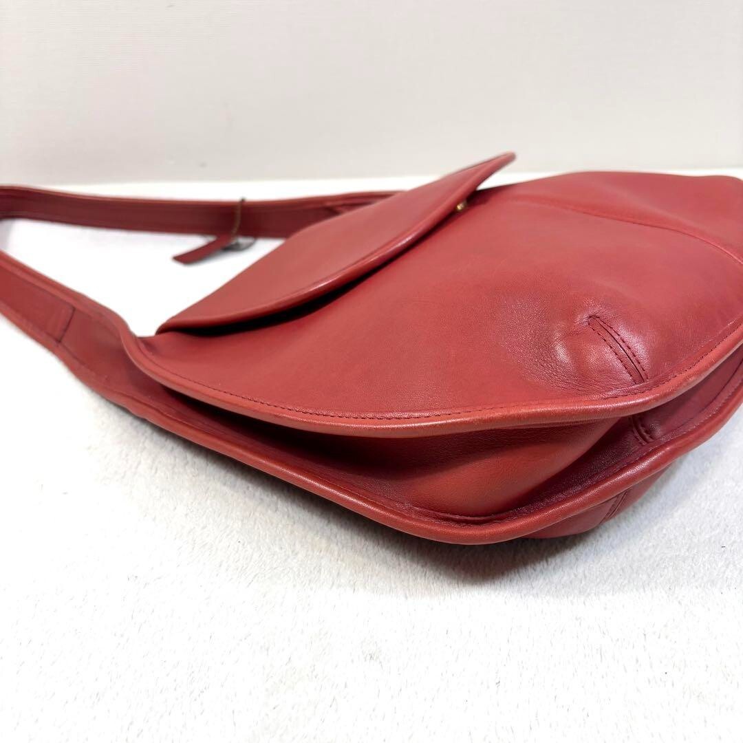 Old Coach 9029 RED Leather One Shoulder Vintage Ergo Flap
