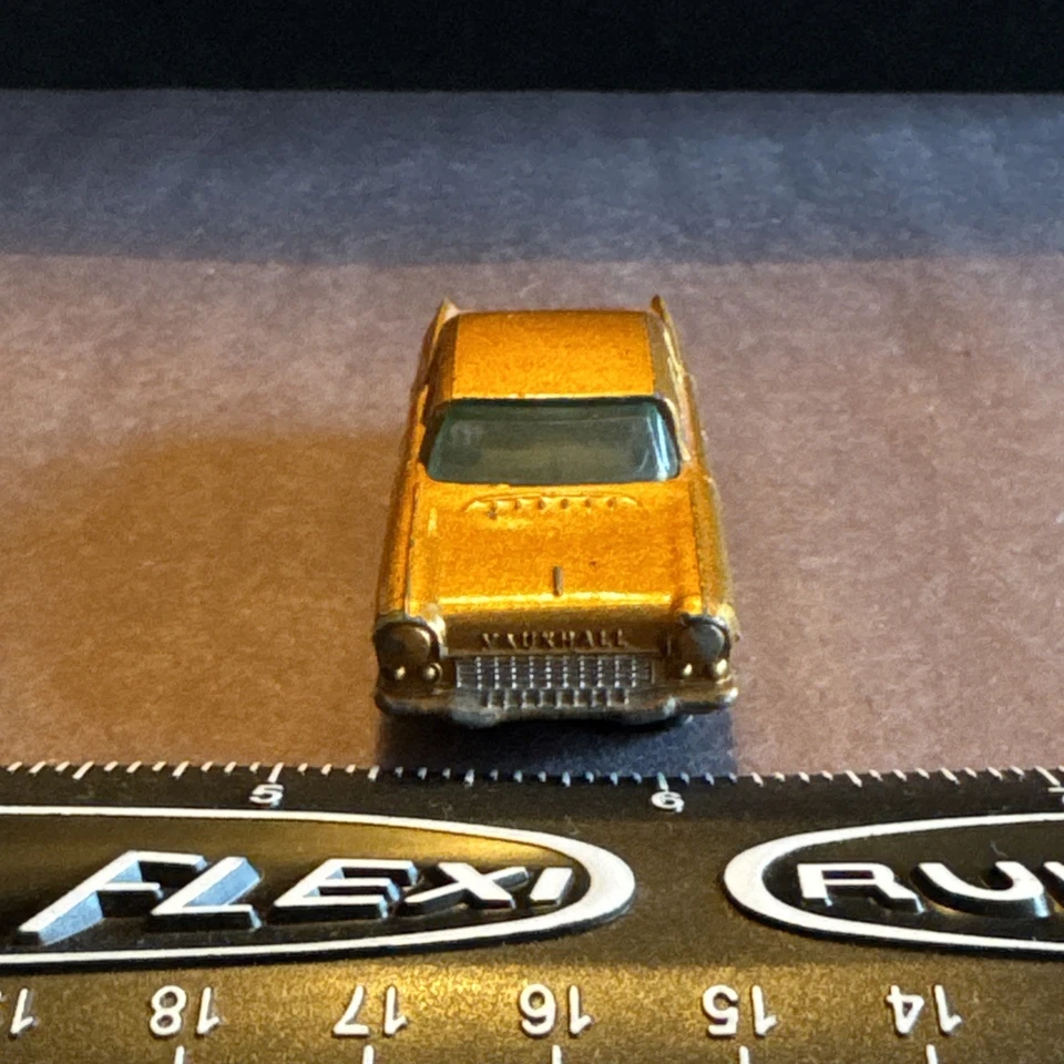 1958 Matchbox Moko Lesney No. 22 VAUXHALL CRESTA Gray Wheels HTF - Image 3 of 4