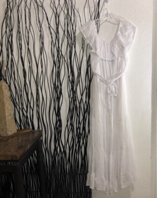 mlle gabrielle white dress Jrs size medium inspired finish Gabrielle Dress - White