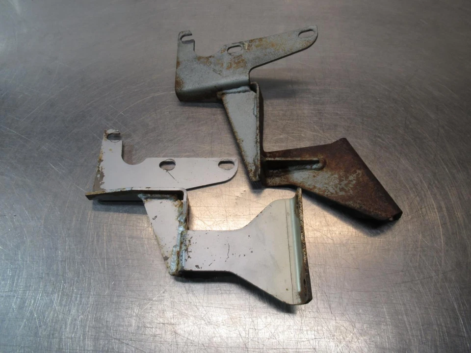 EB1391 2006 06 FERRARI F430 SPYDER CAJA DE CAMBIOS SOPORTE DE ESCAPE SOPORTES Foto 2 de 4