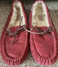 Ugg Red slippers Women s Size 7. Heel Has Wear.