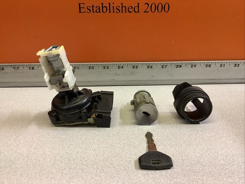 2002-2007 JEEP LIBERTY IGNITION SWITCH LOCK W/KEY OEM