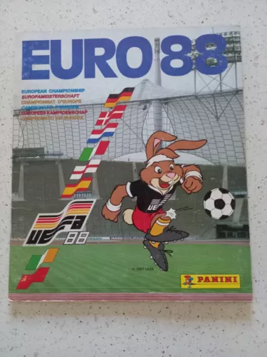 ALBUM FIGURINE CALCIATORI PANINI  EURO 88 COMPLETO OTTIME CONDIZIONI
