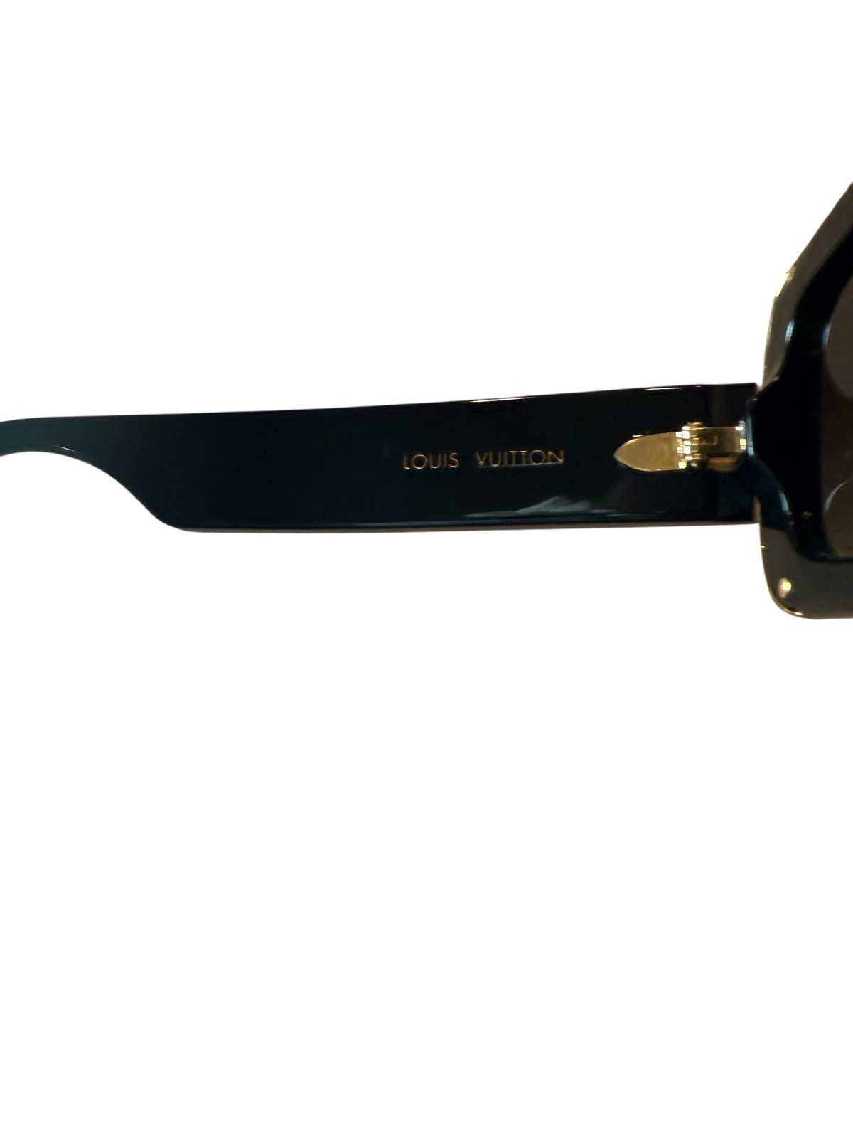 Louis Vuitton: Moon Rectangular Sunglasses 2022 - image 10