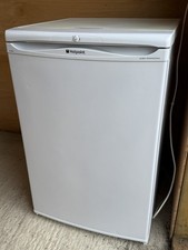 Hotpoint RLAV21 Under Counter Fridge 127L / Very Clean & GWO