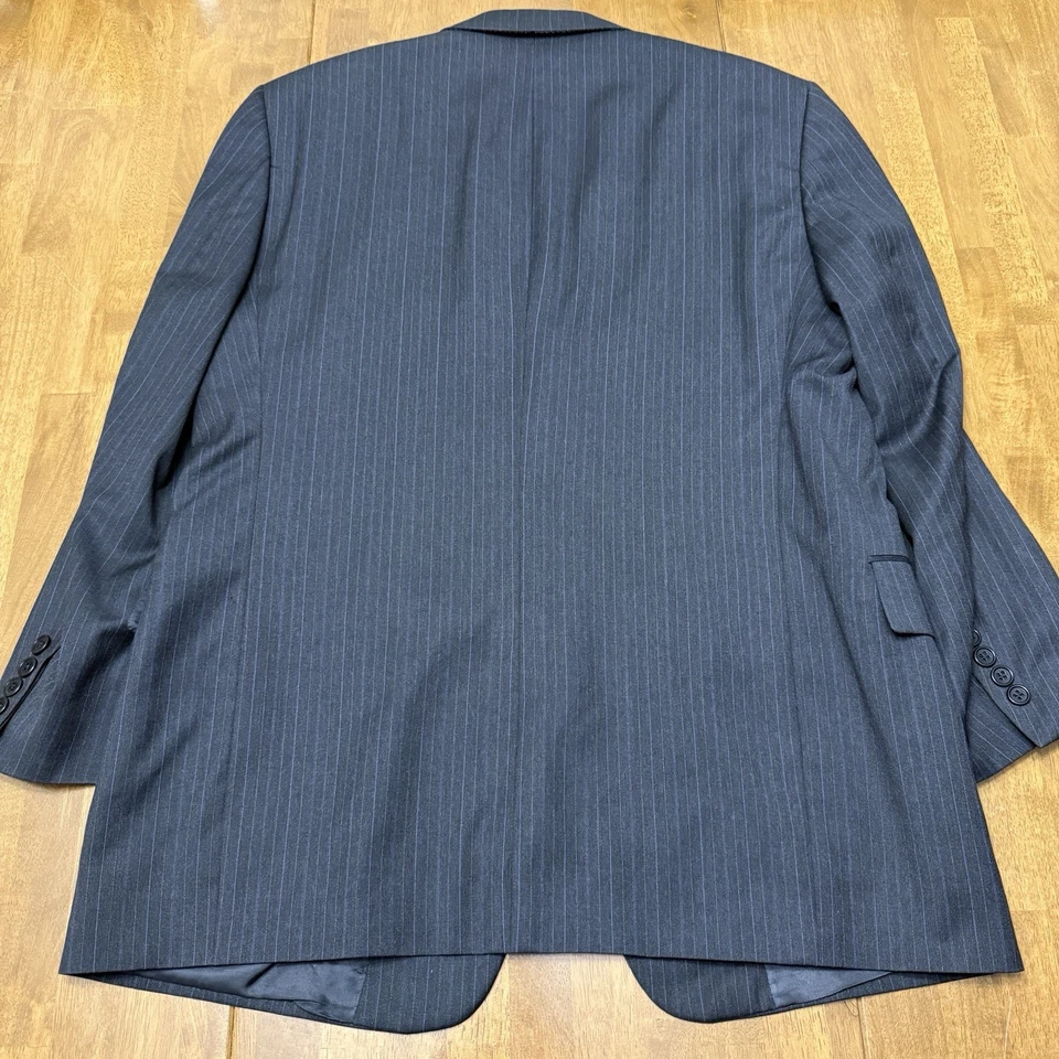 Loro Piana suit men 40S gray pinstripe luxury designer Italy Daniel Cremieux - Image 4 of 4