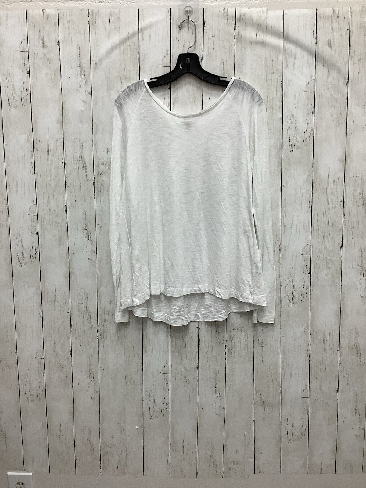 Lilla P Women’s White Long Sleeve Loose Knit Slub Cotton Raglan Tee Shirt