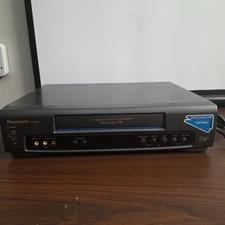 Panasonic Omnivision VHS Model PV-7452 TESTED works No remote 