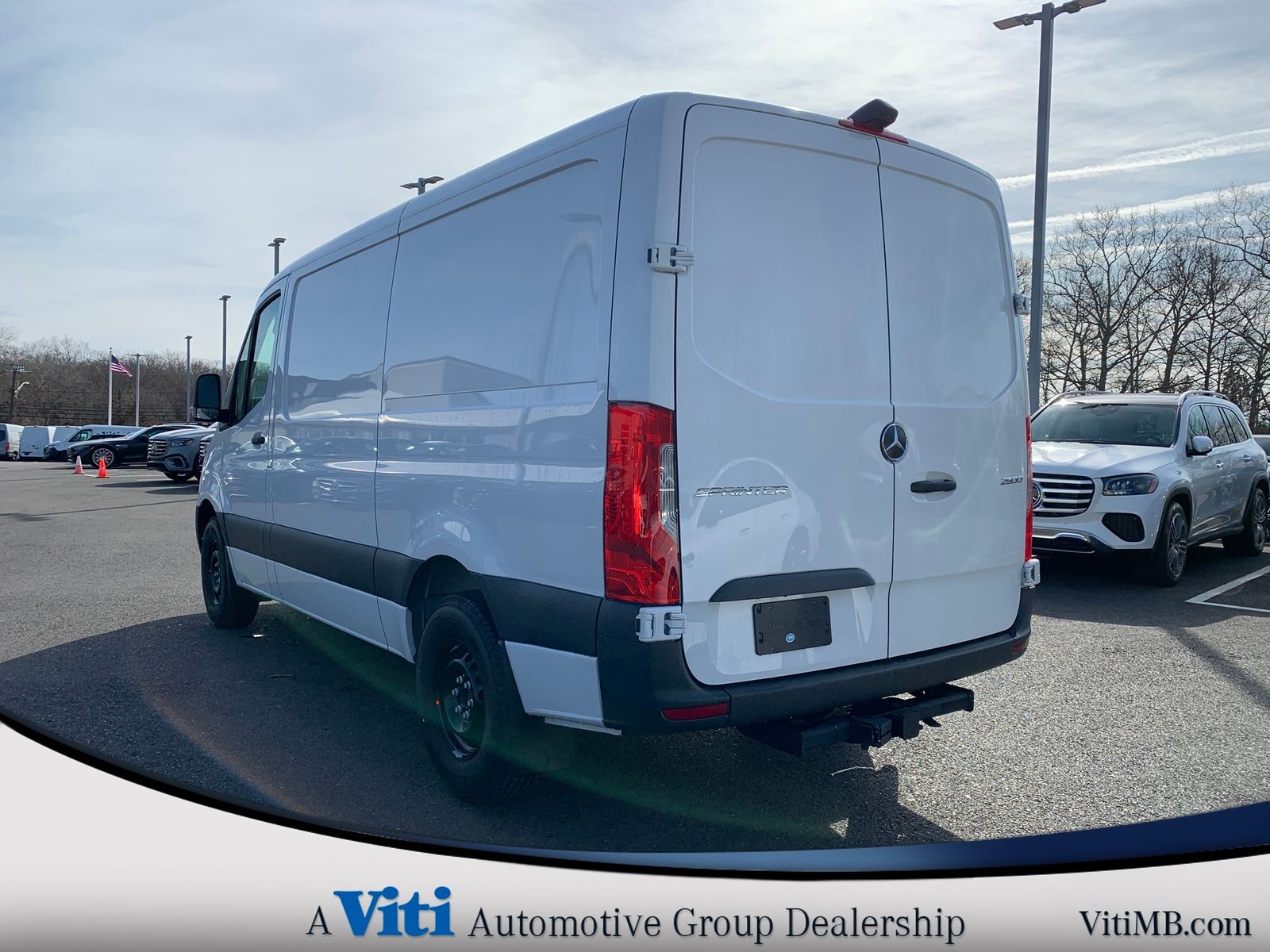 2025 Mercedes-Benz Sprinter 2500 Cargo 144 WB thumbnail 6