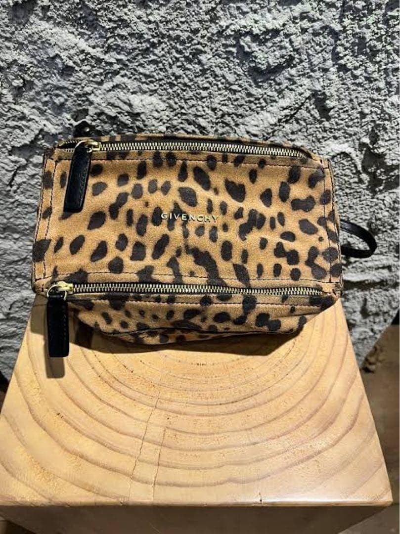 GIVENCHY  Dalmatian-patterned Mini pandora Should… - image 1