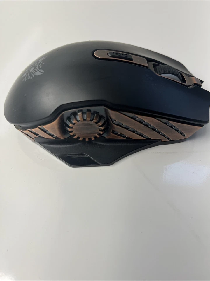 Onikuma W200 Wired/Wireless Breathing LED Backlit Adjustable DPI Gaming Mouse - Image 3 of 4