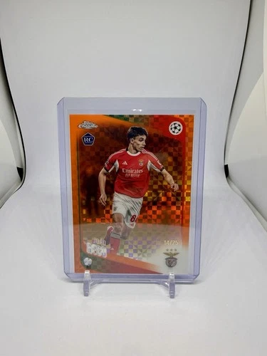 Joao Rego RC 2025-26 Topps Chrome UEFA CC /25 Orange Geometric Refractor
