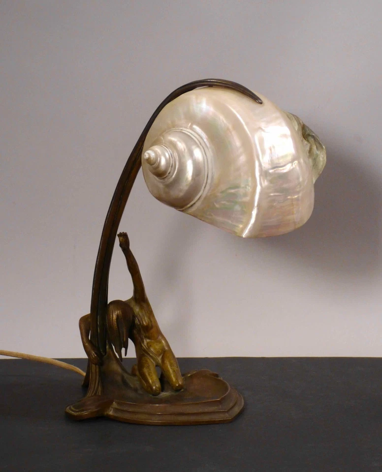 rh2/9 Gustav Gurschner Jugendstil Tischleuchte mit Perlmuttmuschel Wien ~ 1910