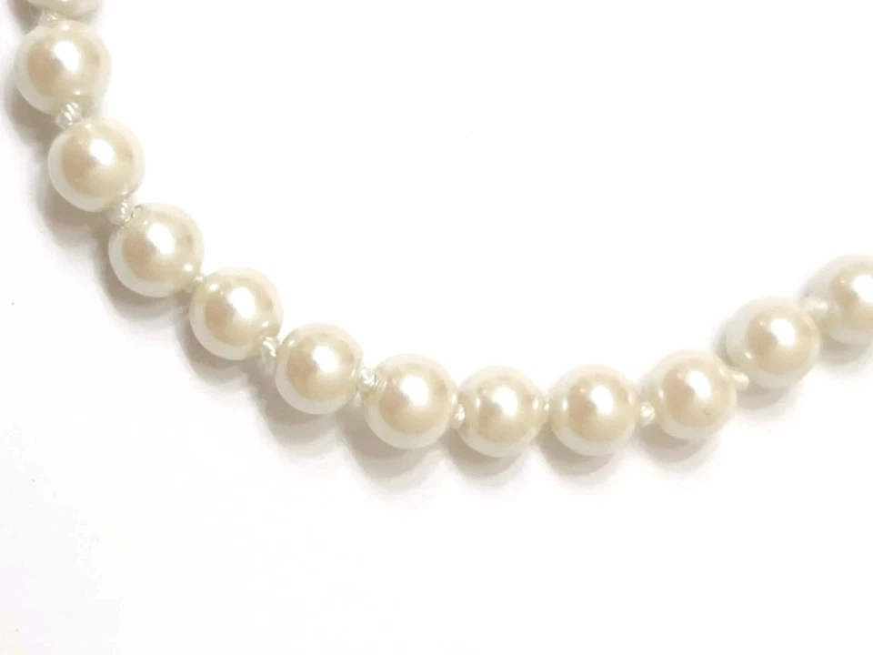 Women's Vintage Carolee Signed 5mm White Akoya Faux Pearl 16" Necklace - Image 3 of 4