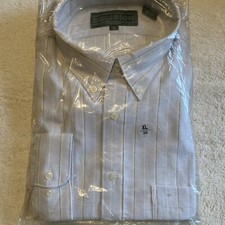 Men  s Dress Shirt LONG SLEEVE NEVER WORN  -XL
