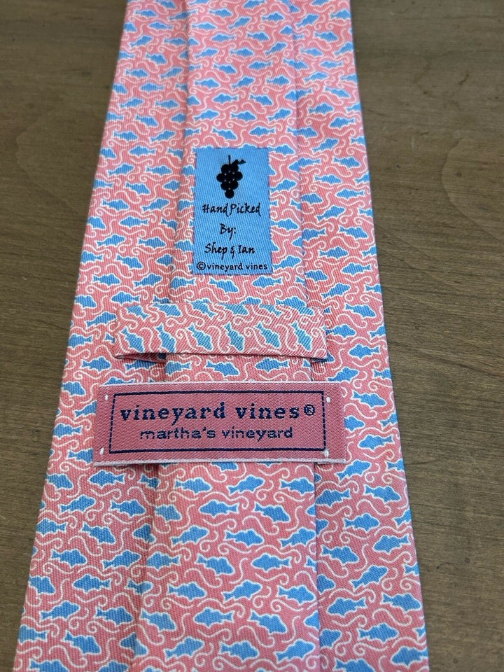 Vineyard Vines Silk Necktie Men’s Tie, Fish, Trout, Fishing, Outdoors