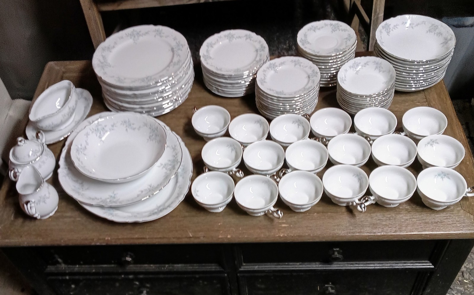 Mikasa Barbizon 9289 Fine China Set 90+Pc Service for 12 