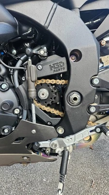Couvercle Pignon Yamaha R1 R1M MT-10 2015 2016 2017 2018 2019 2020 2021 2025 - Photo 1/4