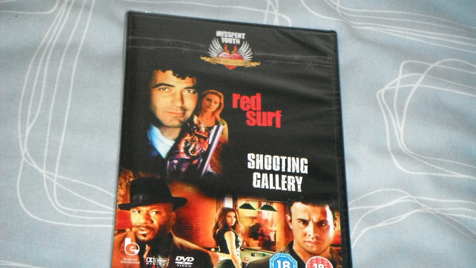Red Surf (DVD) Gene Simmons Dedee Pfeiffer Doug Savant Rick Najera Philip McKeon