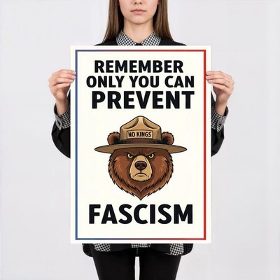 Sweatshirt Stop Fascism Resist No Kings - Message Protestaire, Coupe Classique, 241 G - 10
